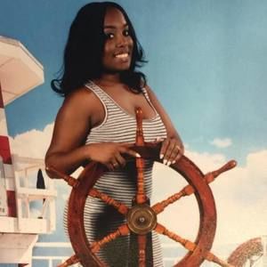 Meet your Posher, Andreamya